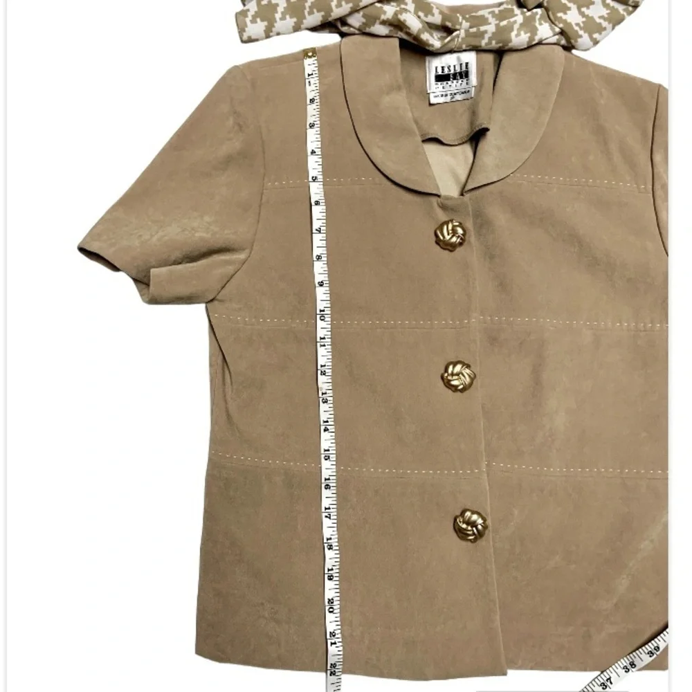 V🌺LESLIE FAY VTG. 2-PIECE FAUX SUEDE BLAZER/TOP WITH SCARF & SKIRT SET NWOT - Picture 8 of 16